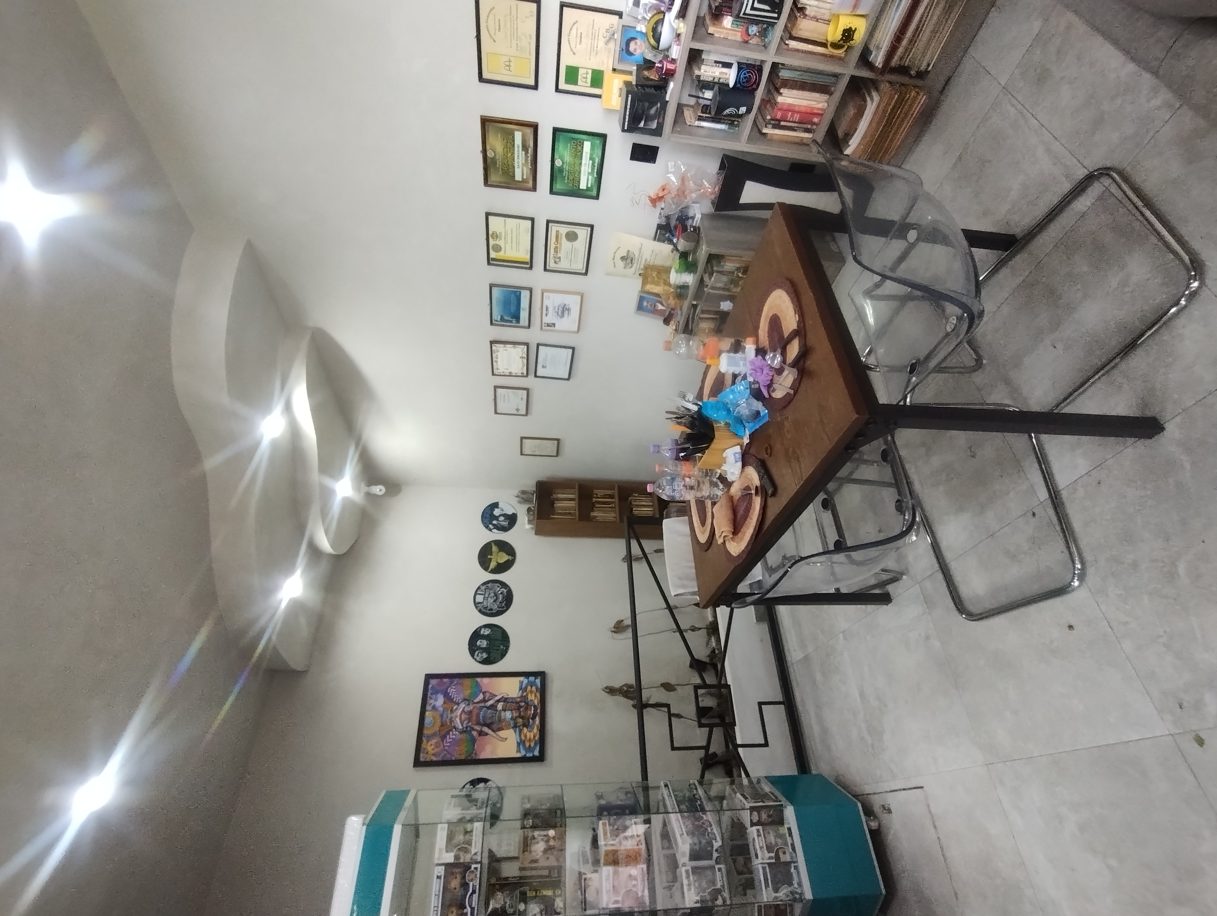 Casi 2 años de antigüedad estilo moderno industrial acabado en microcemento para mantener fresco el interior aún con calor extremo, cantera en fachada.
400 M2 de Terreno
300 M2 de construcción 
3 estacionamientos 
Bardas perimetrales de piedra volcánica 
Alberca acabado chukum tipo jacuzzi 
Cocina integral cuarzo
Cuarto de lavado
Cisterna 8 mil litros
Cistema de captación de agua 
cisterna de 5 mil litros 
Sistema de ahorro de agua en regaderas
Sistema híbrido de energia