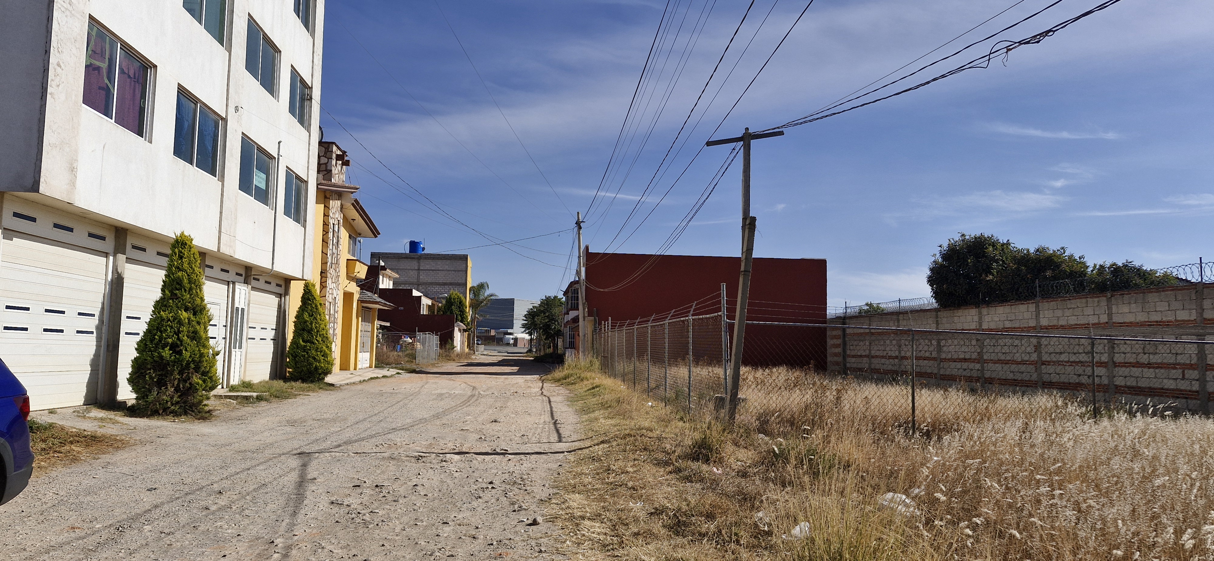Vendo terreno de 152 m2
En colonia Agrícola Ignacio Zaragoza zona Covadonga a 50 metros de la Federal Puebla- Tlaxcala
Excelentes vías de comunicación, cerca de centros de trabajo, a 15 minutos de Capu
A unos metros de Federal Puebla- Tlaxcala
Cerca de zona comercial, deportiva y laboral.
13.5 m2 de frente
11.3 m2 de fondo
Total 152 m2