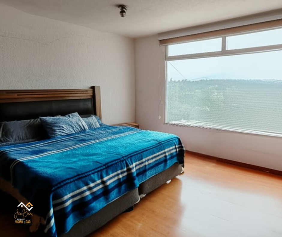 ¡Excelente Casa en Venta!🏬
En Jardines del Ajusco, Tlalpan, CDMX, 14200.
🟠Trato Directo.
🔺 PRECIO VENTA $7.400 M.
⚠️NO BROKERS NI INMOBILIARIAS.
🎯Descripción:
✅ CASA DE 3 PLANTAS.
✅️ SALA / ESTANCIA.
✅ COMEDOR.
✅ COCINA INTEGRAL.
✅ AREA DE LAVADO.
✅ 4 RECÁMARAS AMPLIAS.
✅ 3 BAÑOS COMPLETOS, 1 CON TINA.
✅ ESTACIONAMIENTO PARA 6 AUTOS
✅ PORTON ELECTRICO.
✅ TERRAZA.
✅ CONSTRUCCIÓN 320 M².
✅ TERRENO 280 M².
✅ ANITIGÜEDAD 20 AÑOS, REMODELADA HACE 4 AÑOS
✅ GAS LP.
✅ CUARTO DE SERVICIO CON BAÑO COMPLETO.
✅ BODEGA.
✅ JARDIN EXTERIOR.
✅ CALLE CERRADA.
✅ USO MIXTO IDEAL PARA OFICINAS.
Solicita información en este momento.
📱Whatsapp: 55-3130-8211
📩 sucila231tlalpan@gmail.com