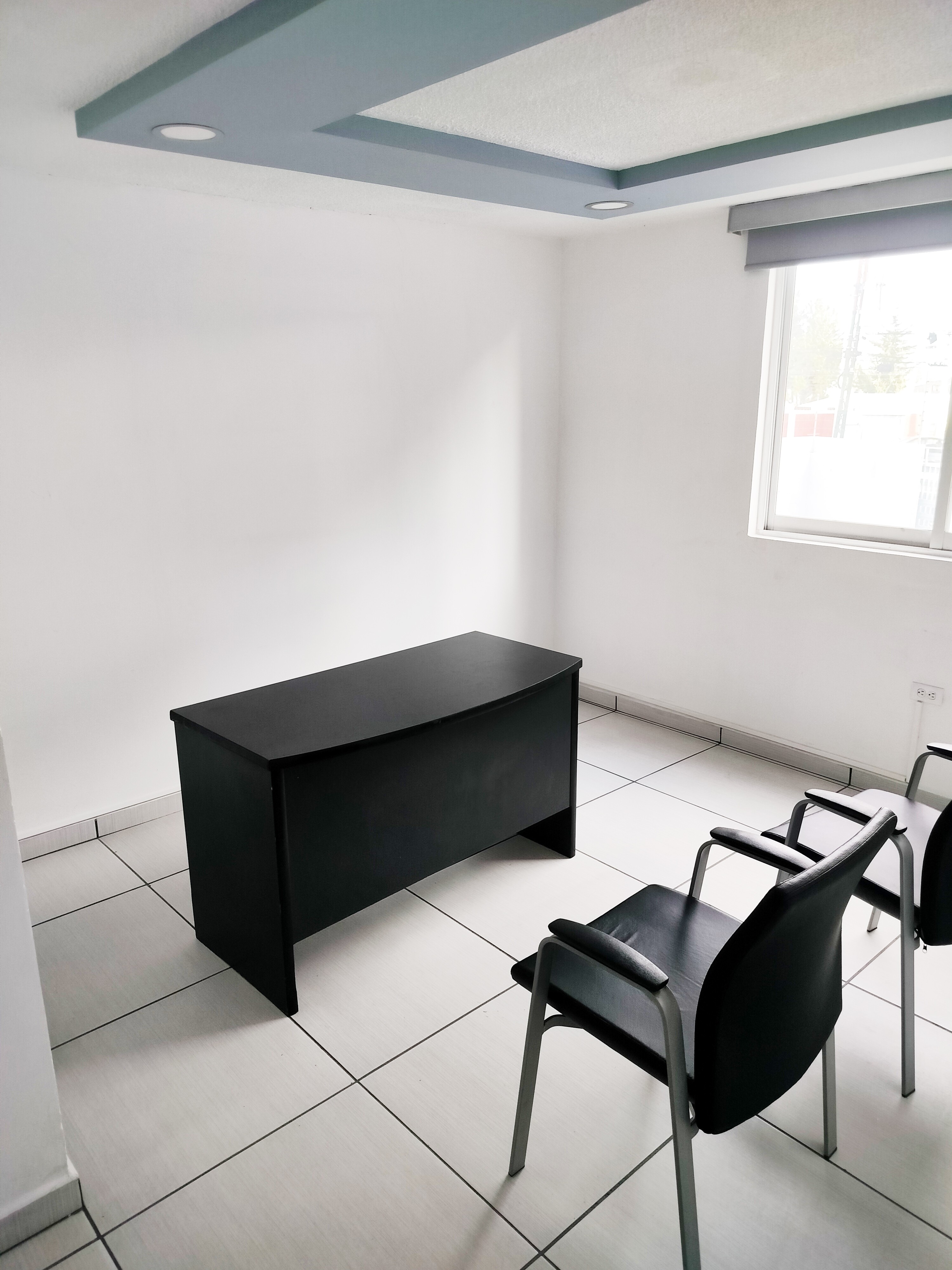 Renta de Consultorios Médicos en Puebla - Diagonal Defensores de la República

¡Impulsa tu práctica médica en un entorno de profesionales de la salud! Ofrecemos consultorios en renta ubicados estratégicamente en una clínica privada sobre la Diagonal Defensores de la República esquina con 18 Poniente en Puebla, una zona de alta afluencia y fácil acceso.

Características del consultorio:

Espacios cómodos y bien iluminados: Consultorios diseñados para proporcionar un ambiente acogedor tanto para e