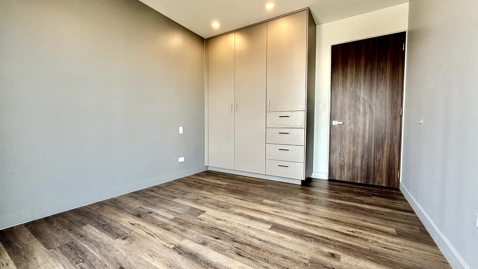 Vive en uno de los desarrollos más exclusivos de Tijuana, Juárez Residencial, un proyecto con solo 30 depas distribuidos en 11 niveles, que combina comodidad, diseño y ubicación privilegiada en una de las colonias más tradicionales de la ciudad