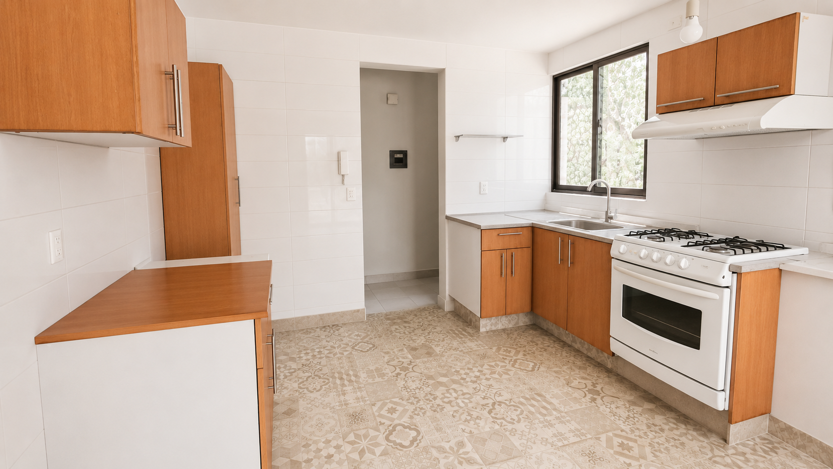 Trato Directo.
*PRECIO VENTA $9.500,000.00 MXN.
MANTENIMIENTO: $3,000.00
NO BROKERS NI INMOBILIARIAS.

Descripción General:
*4° PISO.
*SALA / ESTANCIA.
*COMEDOR.
*COCINA CON COCINA INTEGRAL.
*ÁREA DE LAVADO.
*4 RECÁMARAS.
*2 BAÑO COMPLETOS.
*2 CAJONES DE *ESTACIONAMIENTO.
*BODEGA.
*ROOF GARDEN PRIVADO.
*ELEVADOR.
*VIGILANCIA 24 HORAS.
*PORTON ELECTRÓNICO.
*ANTIGÜEDAD: SIETE AÑOS.
*CONSTRUCCIÓN 176 M².
A solo 5 minutos de Torre Mitikah y del centro comercial Plaza Universidad.
Avenidas Cercanas: Avenida Insurgentes Sur, Circuito Interior, División del Norte.
Se aceptan créditos Bancarios, Infonavit, Fovissste.