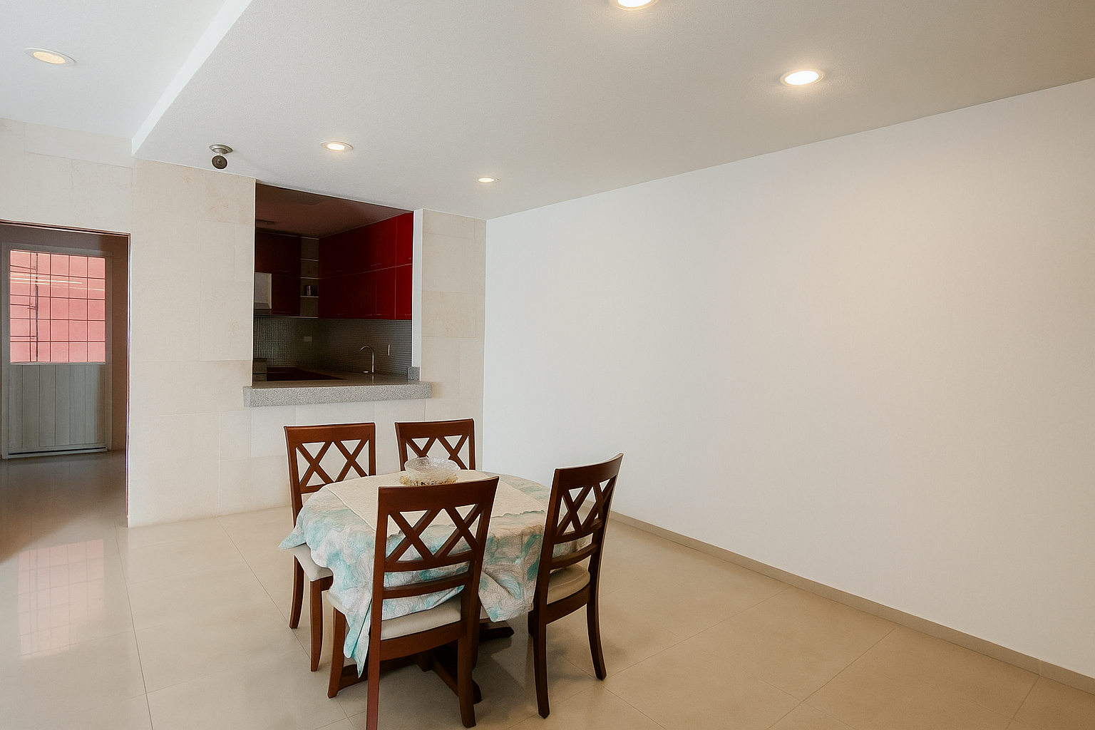 ¡Excelente Casa en Venta!🏬
En Jardines del Ajusco, Tlalpan, CDMX, 14200.
🟠Trato Directo.
🔺 PRECIO VENTA $7.400 M.
⚠️NO BROKERS NI INMOBILIARIAS.
🎯Descripción:
✅ CASA DE 3 PLANTAS.
✅️ SALA / ESTANCIA.
✅ COMEDOR.
✅ COCINA INTEGRAL.
✅ AREA DE LAVADO.
✅ 4 RECÁMARAS AMPLIAS.
✅ 3 BAÑOS COMPLETOS, 1 CON TINA.
✅ ESTACIONAMIENTO PARA 6 AUTOS
✅ PORTON ELECTRICO.
✅ TERRAZA.
✅ CONSTRUCCIÓN 320 M².
✅ TERRENO 280 M².
✅ ANITIGÜEDAD 20 AÑOS, REMODELADA HACE 4 AÑOS
✅ GAS LP.
✅ CUARTO DE SERVICIO CON BAÑO COMPLETO.
✅ BODEGA.
✅ JARDIN EXTERIOR.
✅ CALLE CERRADA.
✅ USO MIXTO IDEAL PARA OFICINAS.
Solicita información en este momento.
📱Whatsapp: 55-3130-8211
📩 sucila231tlalpan@gmail.com