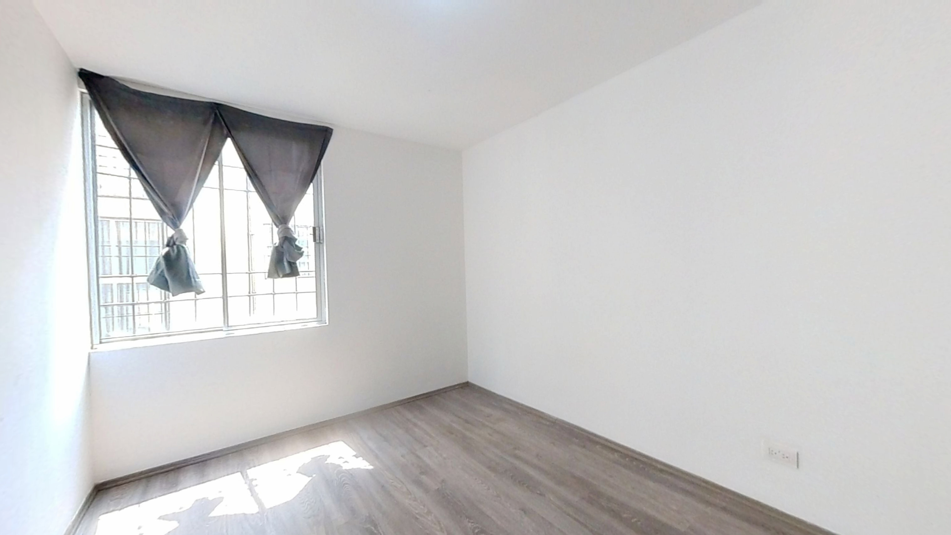 Departamento en venta en Colonia Valle Gomez, Alcaldia Cuauhtemoc, CDMX
Caracteristicas
42 mts2
2 Recamaras
1 Baño
Zona de lavannderia
Piso 3 cuenta con elevador
Ubicado a 5 min del metrobus Misterios
A unas cuadras del circuit interior y metro Valle Gomez
💸 Precio: $1,748,000
✅ No incluye gastos de escrituración
📲 ¿Te interesa? ¡Contáctanos por WhatsApp!
📞 55 7454 3480
👨💼 Lic. Ezequiel Sánchez
📅 ¡Agenda tu visita hoy!