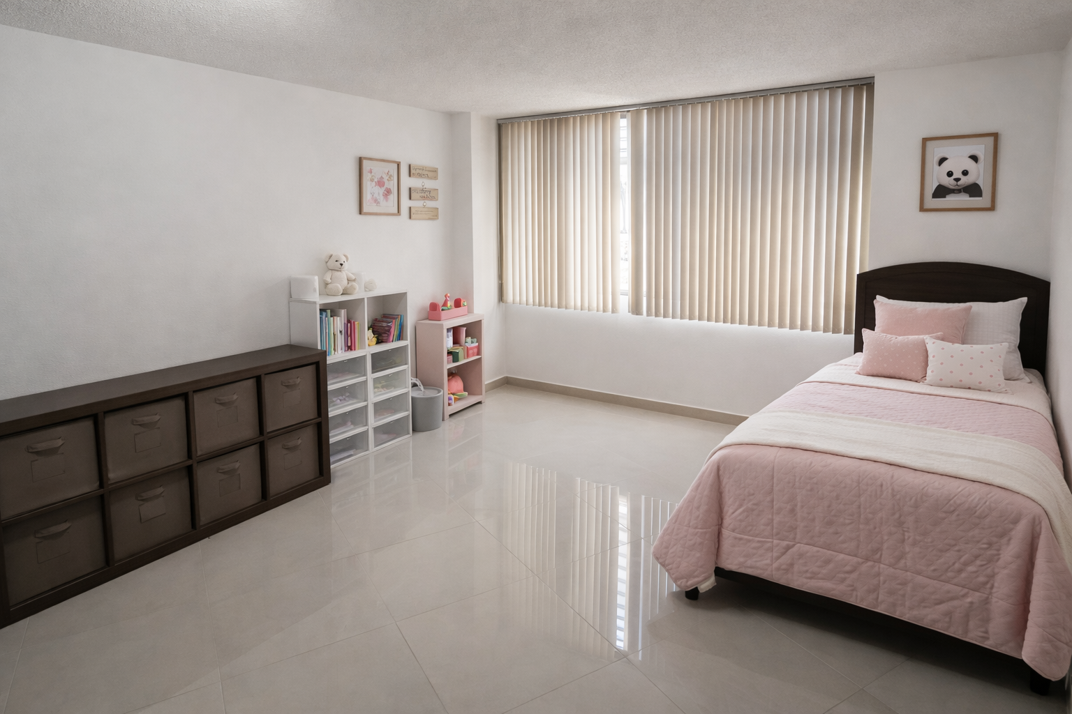 ¡Excelente departamento en Venta!
Nueva York 120, Nápoles, BJ. 03810, CDMX.
Trato Directo.
Precio de VENTA $8,275,000

Descripción:
Departamento en condominio en 4° piso.
Exterior.
Superficie de 146.28 m².
Sala / estancia.
Comedor.
Cocina integral.
Área de lavado.
3 recámaras con clósets.
2 baños completos.
Walking Clóset.
Estacionamiento para 2 autos.
Portón eléctrico.
Antigüedad 45 años.
Gas LP.
Cuarto de servicio con baño completo 
2 Elevadores.
Vigilancia.