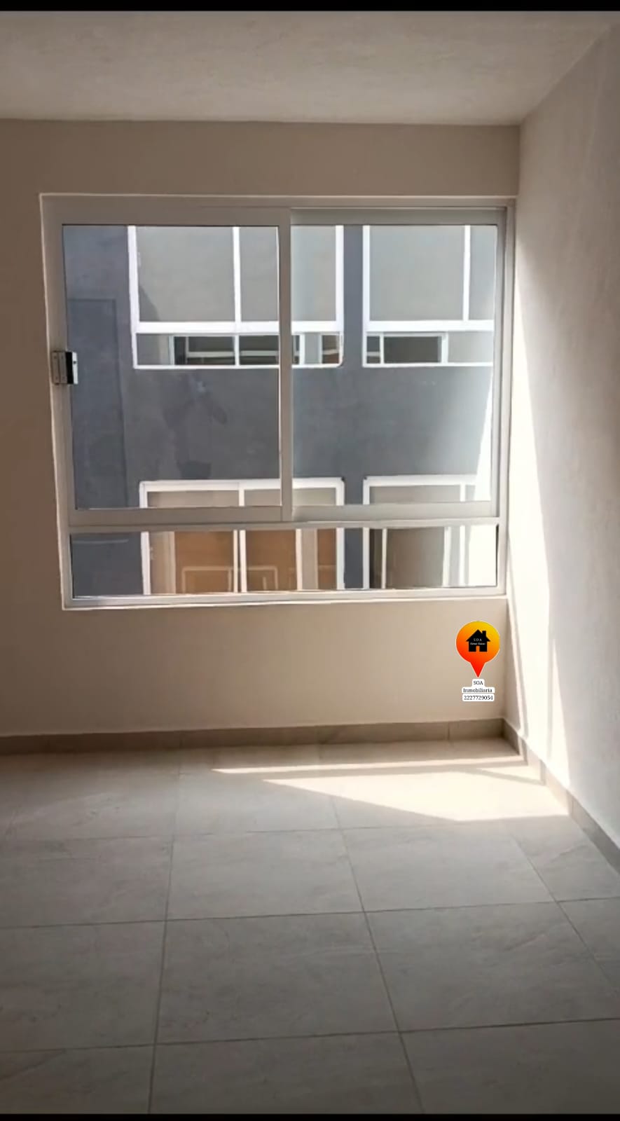 CARACTERISTICAS
-SALA COMEDOR
-2 RECAMARAS 
-ESTUDIO.
-COCINA
-AREA DE LAVADO
-BAÑO COMPLETO.
-LUGAR PARA 1 AUTO
-CONSTRUCCION 73 M2
PRECIO: $ 1,300,000.00
SE RECIBEN CREDITOS INFONAVIT, FOVISSSTE, BANCARIO Y CONTADO
FRACCIONAMIENTO CERRADO CON CASETA DE VIGILANCIA, 
ALBERCA TECHADA CLIMATIZADA, CASA CLUB, SALON DE USOS MULTIPLES
AREA DE JUEGOS INFANTILES, PALAPAS CON AZADOR.
INMEDIATO A ANILLO PERIFERICO ECOLOGICO, A UNOS MINUTOS DEL PARQUE
ESTATAL FLOR DEL BOSQUE Y CARRETERA FEDERAL TEHUACAN P