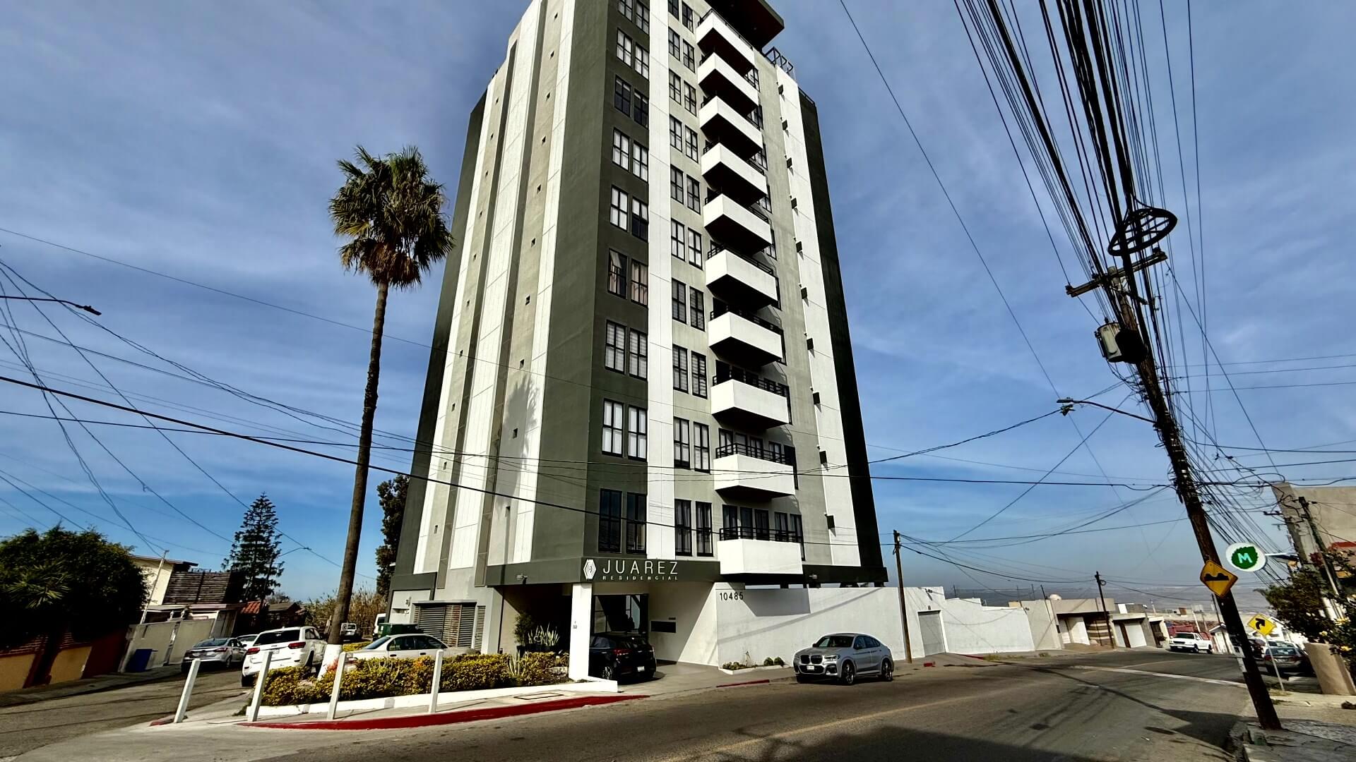 Vive en uno de los desarrollos más exclusivos de Tijuana, Juárez Residencial, un proyecto con solo 30 depas distribuidos en 11 niveles, que combina comodidad, diseño y ubicación privilegiada en una de las colonias más tradicionales de la ciudad