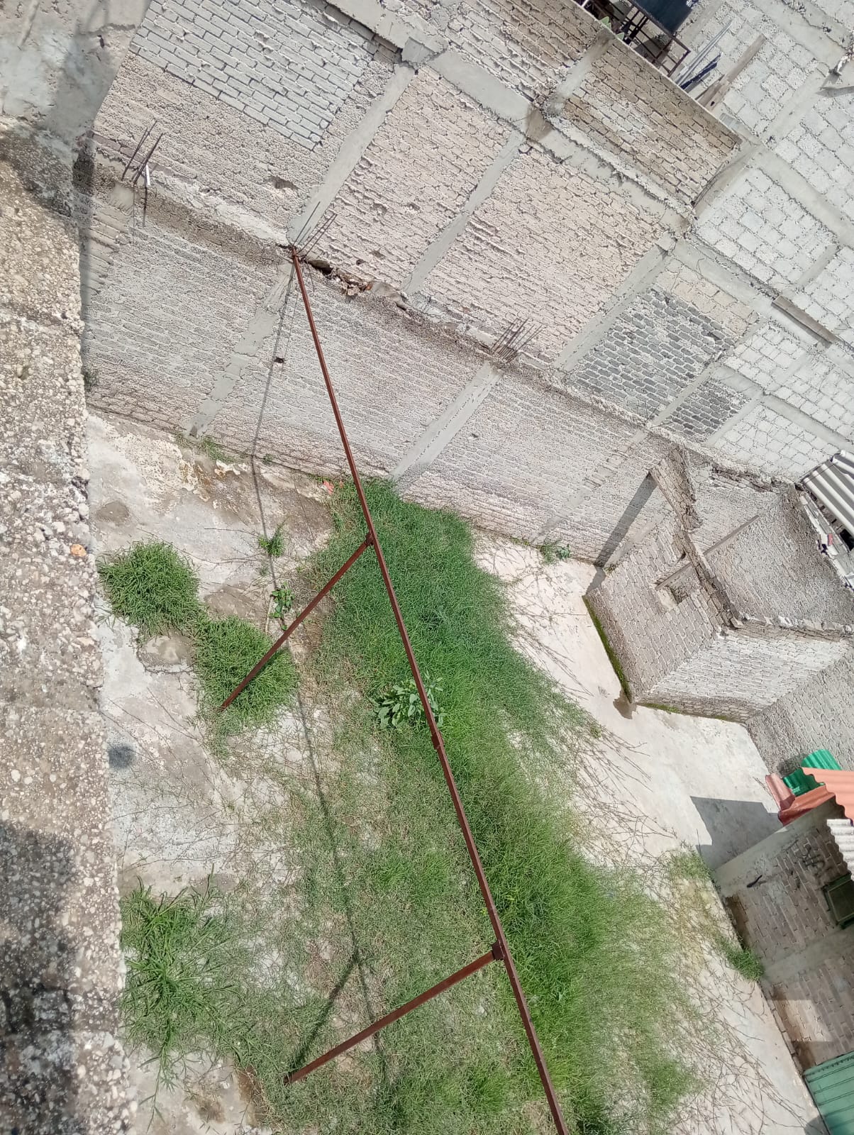 Venta de Terreno en Venta de Carpio!!!

Excelente precio de Remate!!!

Ubicación: Venta de Carpio, Ecatepec Edo de México a 5 minutos de la central de abastos
Superficie: 90 m2

Características:

Venta de terrenos en Venta de Carpio son dos terrenos cada uno de 90 m2 aproximadamente, cada uno cuenta con escrituras y el trato es directamente con el dueño!

Se pide $480,000 de cada terreno, escrituración inmediata, único dueño y se aceptan únicamente recursos propios

Contáctanos hoy mismo para agendar cita y conocer el inmueble!!!