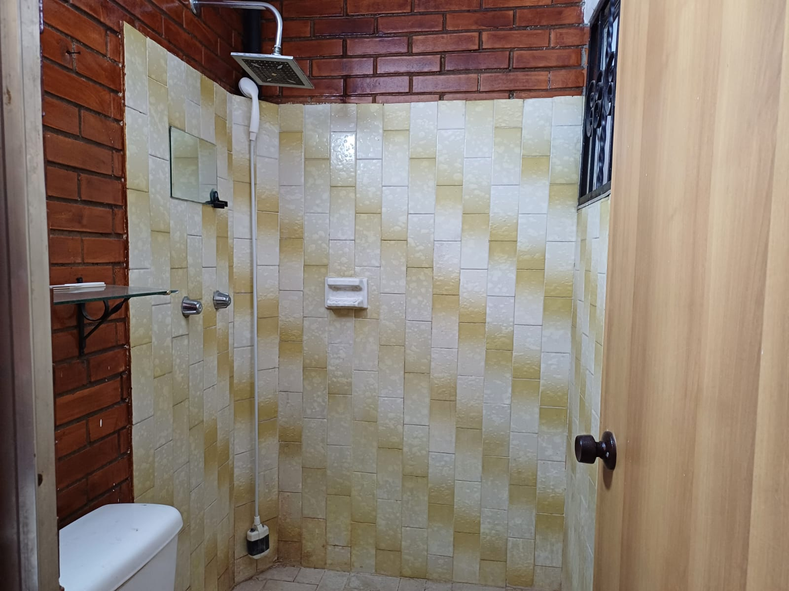 Departamento en venta, ubicado en alcaldia iztapala
caracteristicas
2 recamaras
1 baño
1 estacionamiento
ubicado en el 4to piso
cuenta con cisterna
Aceptamos credito Infonavit, Hipotecario y Recursos propios
Ubicado en avenida palmitas 30 citlalli, alcaldía iztapalapa, ciudad de méxico
a 10 min del metro santa martha
Agenda tu visita!! envia mensaje de whatsapp 55 7454 3480
