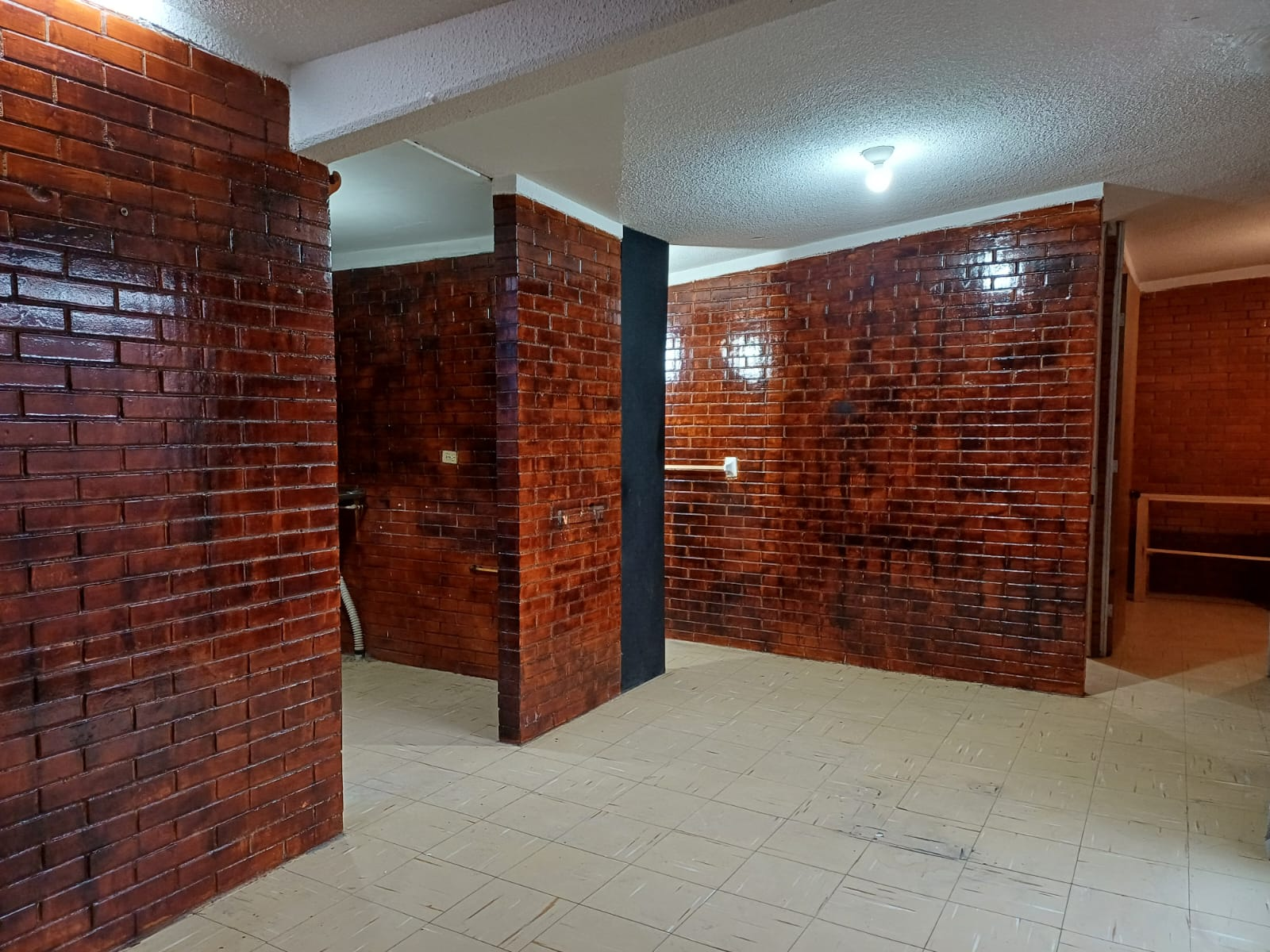Departamento en venta, ubicado en alcaldia iztapala
caracteristicas
2 recamaras
1 baño
1 estacionamiento
ubicado en el 4to piso
cuenta con cisterna
Aceptamos credito Infonavit, Hipotecario y Recursos propios
Ubicado en avenida palmitas 30 citlalli, alcaldía iztapalapa, ciudad de méxico
a 10 min del metro santa martha
Agenda tu visita!! envia mensaje de whatsapp 55 7454 3480