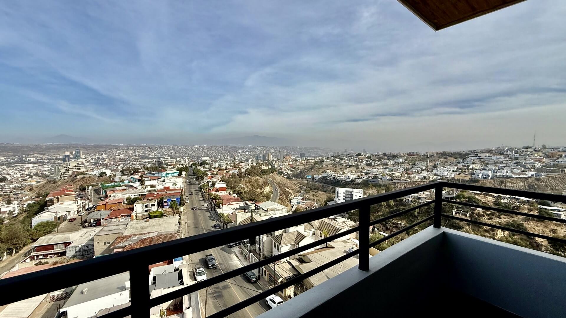 Vive en uno de los desarrollos más exclusivos de Tijuana, Juárez Residencial, un proyecto con solo 30 depas distribuidos en 11 niveles, que combina comodidad, diseño y ubicación privilegiada en una de las colonias más tradicionales de la ciudad
