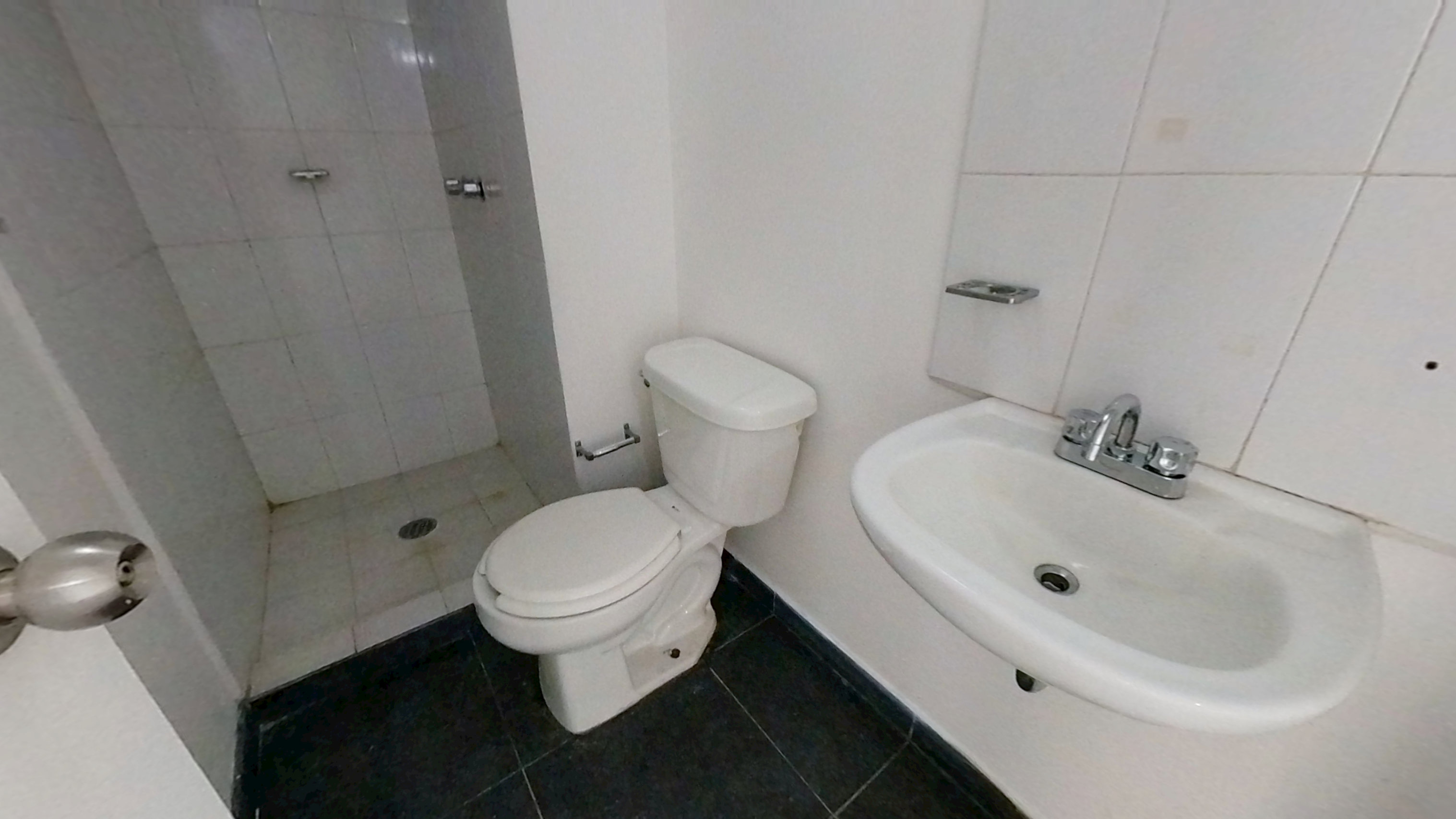 Departamento en venta en Colonia Valle Gomez, Alcaldia Cuauhtemoc, CDMX
Caracteristicas
42 mts2
2 Recamaras
1 Baño
Zona de lavannderia
Piso 3 cuenta con elevador
Ubicado a 5 min del metrobus Misterios
A unas cuadras del circuit interior y metro Valle Gomez
💸 Precio: $1,748,000
✅ No incluye gastos de escrituración
📲 ¿Te interesa? ¡Contáctanos por WhatsApp!
📞 55 7454 3480
👨💼 Lic. Ezequiel Sánchez
📅 ¡Agenda tu visita hoy!