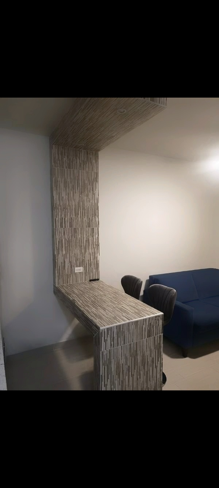 Se renta departamento en área médica UANL Facultad medicina/Hospital Universitario) cuenta con estacionamiento, servicios básicos e internet.
Se ubica muy cerca de la estación del metro hospital y tiene fácil acceso a avenidas principales.
5000 x mes + depósito
